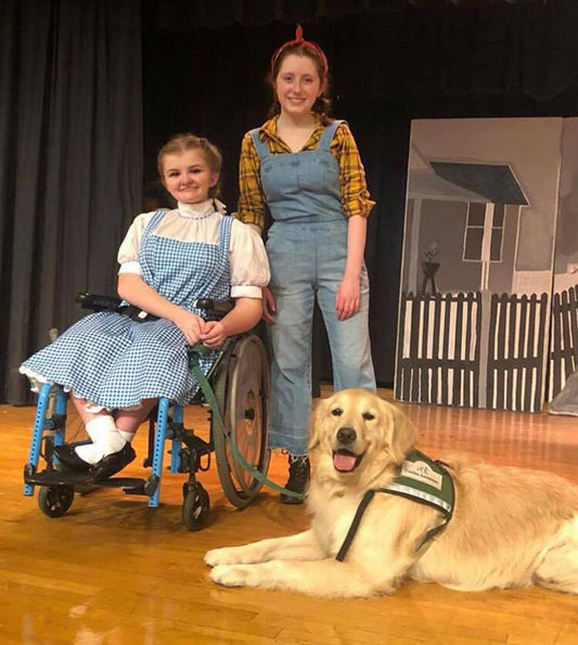 Service Dog Takes The Stage as Toto in High School Production of 'The Wizard of Oz'